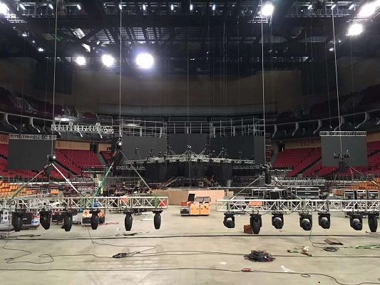 在準(zhǔn)備開業(yè)慶典時，有哪些地方需要特別注意的呢？